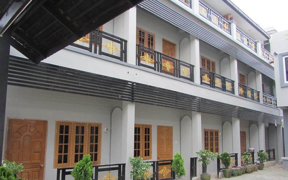 Inlay Palace Hotel Nyaung Shwe Exterior photo